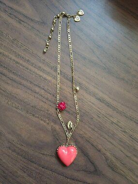 Betsey Johnson Vintage Puffy Coral Pink Heart Charm Necklace Rose Lips Rare